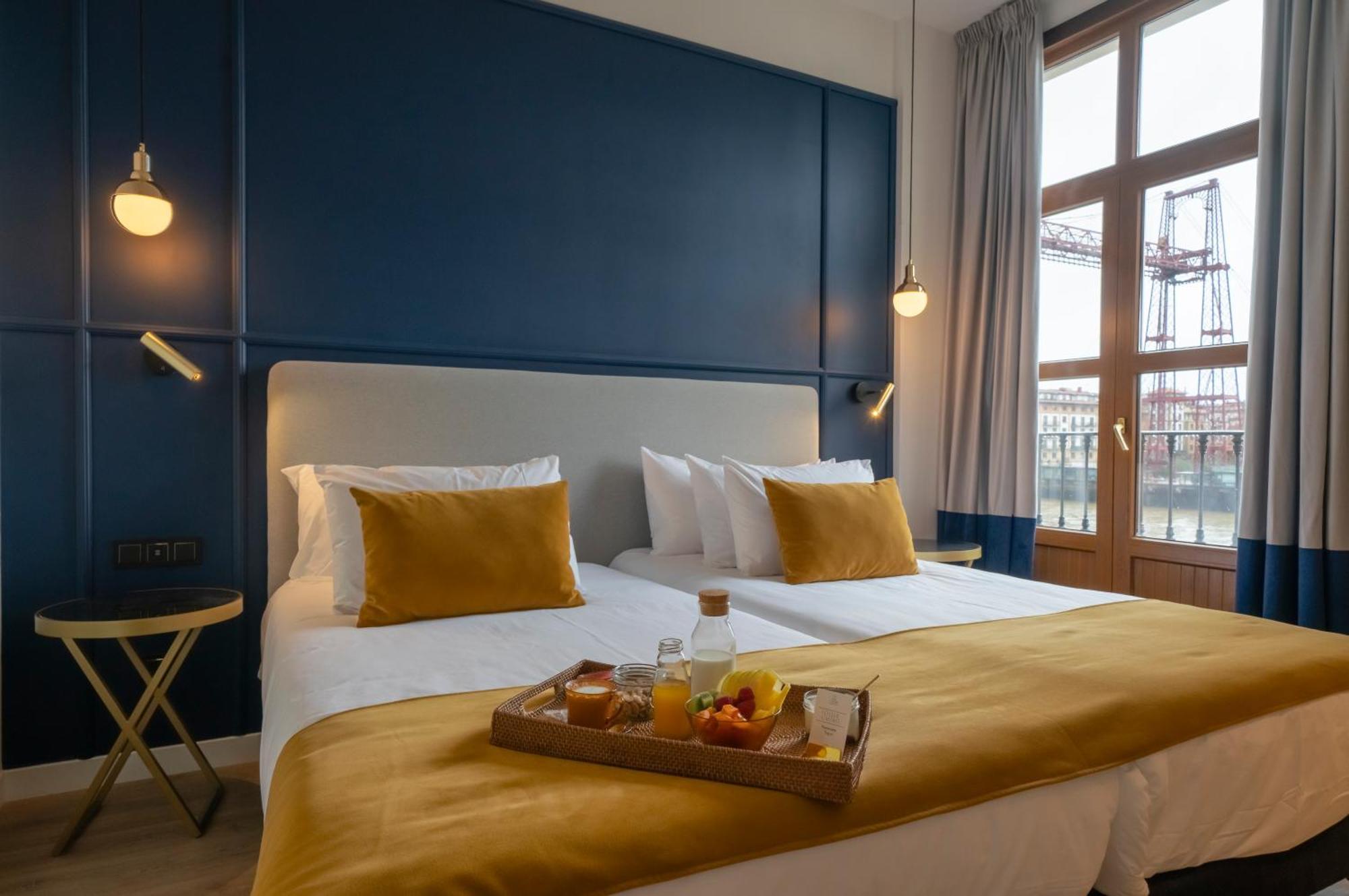 Puente Colgante Boutique Hotel Portugalete Ngoại thất bức ảnh