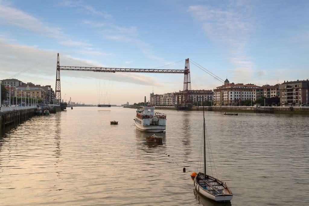 Puente Colgante Boutique Hotel Portugalete Ngoại thất bức ảnh